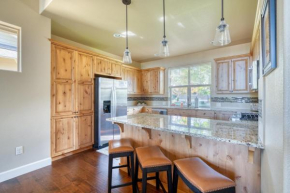 Desert Sky Daydream · Eagle Crest Golf Resort Serene 3BR Home